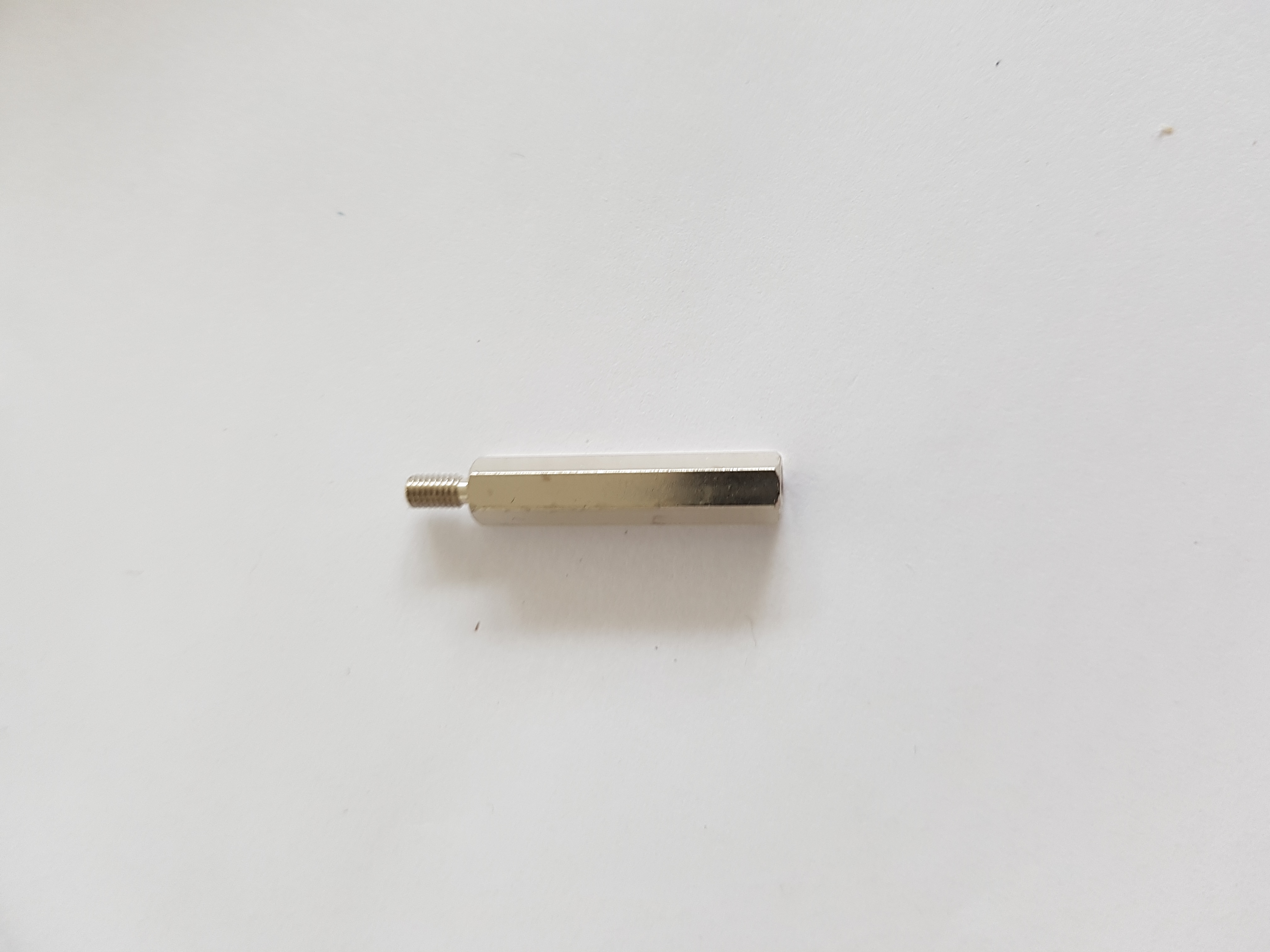 Distanzbolzen mit Innen- und Aussengewinde, viele Größen